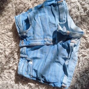 American Eagle Mom Short Size 8